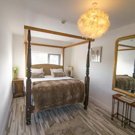 Bed & Breakfast Mocha Newcastle Galway