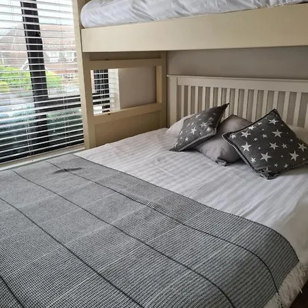 Mocha Newcastle بيت ضيافة