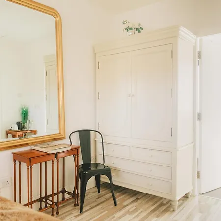 Mocha Newcastle * Galway